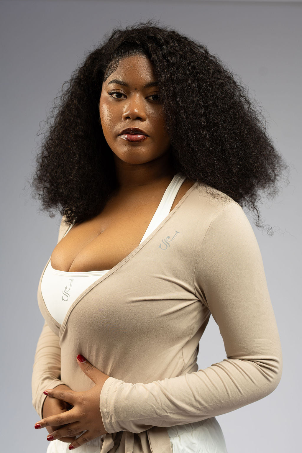 CROSSOVER WRAP TOP